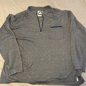 Used, good condition. Mountain Khakis lightweight pullover. XXL.
